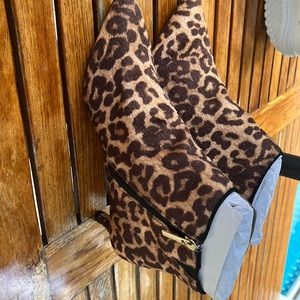 NWOTMeredith ankel booties. Leopard Print .Size 9
